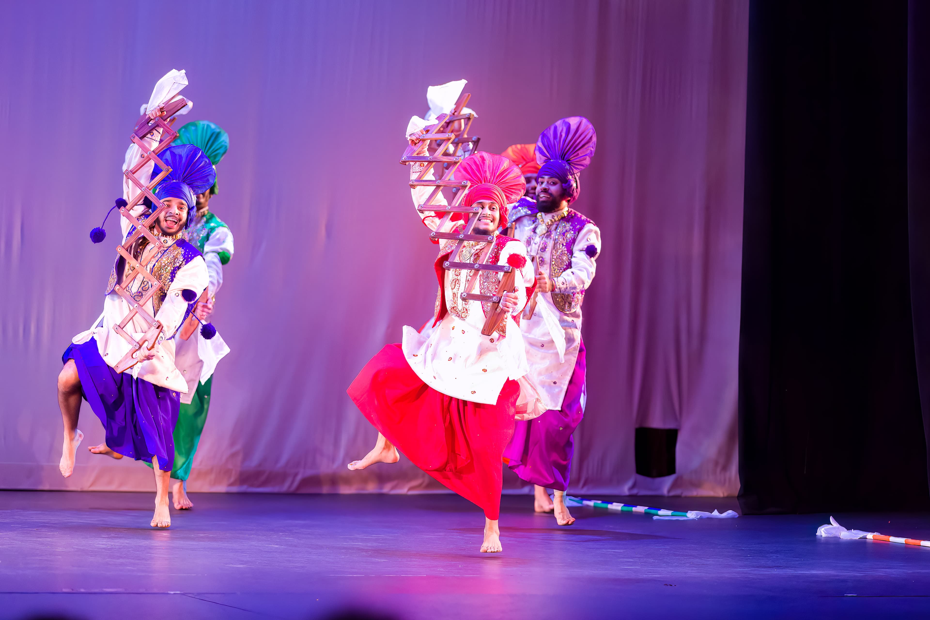 Boston Bhangra 2022 39 in Teams