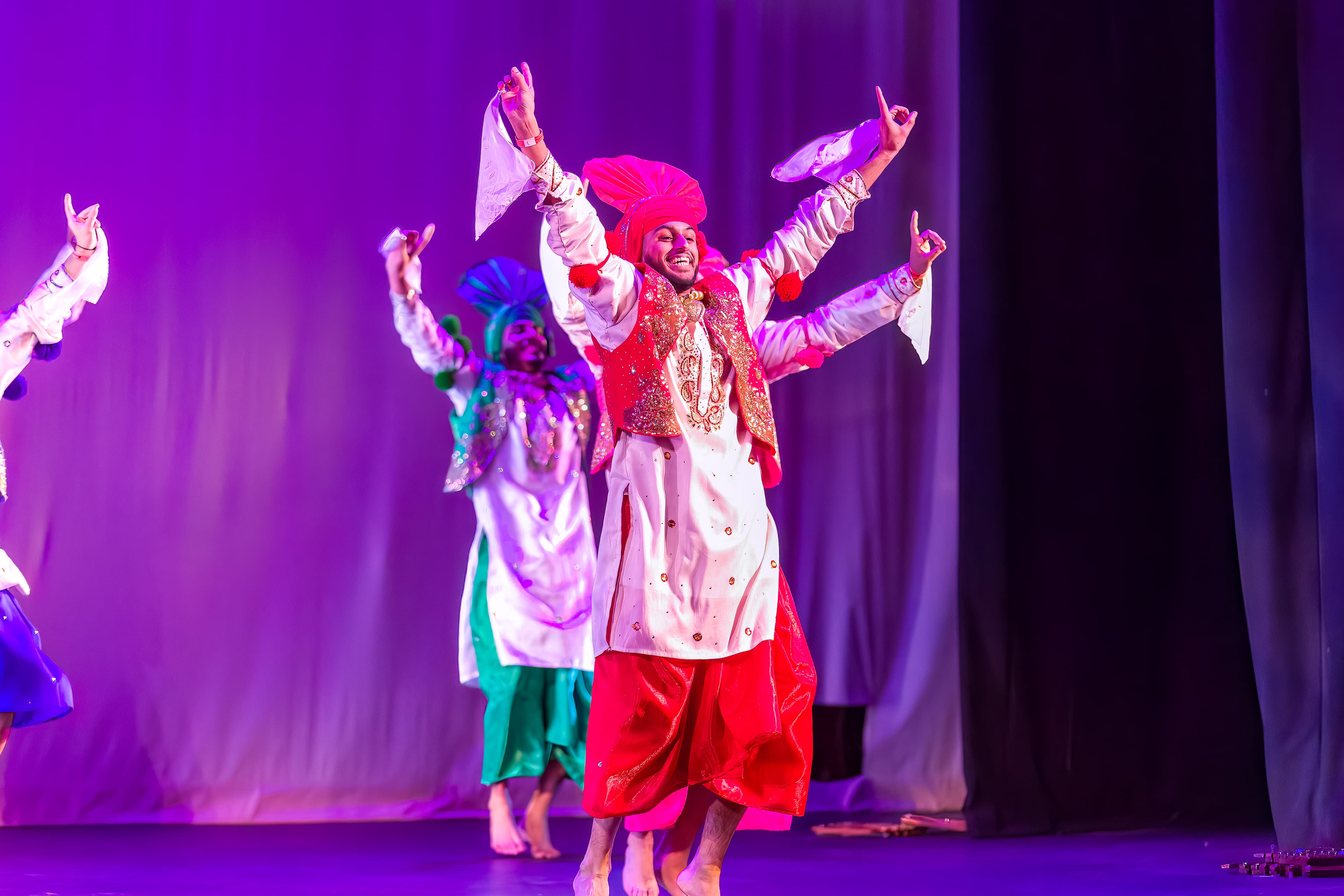 Boston Bhangra 2022 58 in Teams